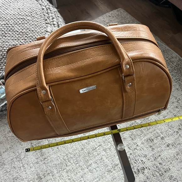 Vintage Samsonite Tan Leather Duffel Business Casual Travel Bag - Picture 10 of 13